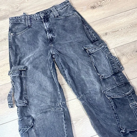 Zara Gray Wash Straight Wide Leg Cargo Pocket Jeans - Picture 9 of 15